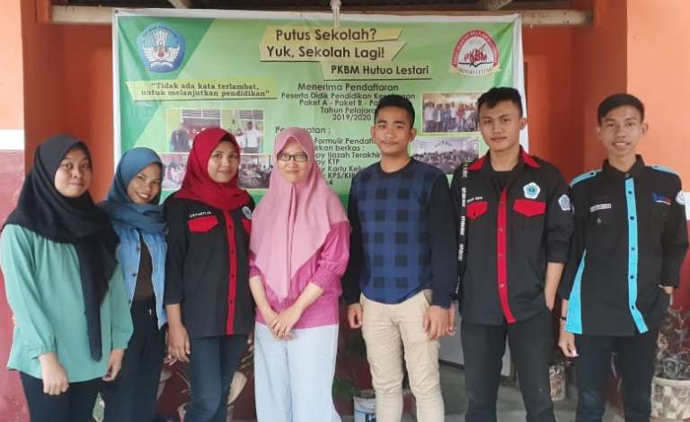 Mahasiswa UNG Lakukan Observasi Lapangan di PKBM Hutuo Lestari
