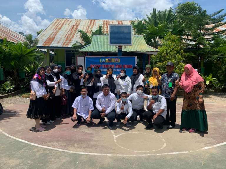 Motivasi Orang Tua dan Dinas Pendidikan, Menjadi Penyemangat Peserta Didik PKBM Hutuo Lestari saat UPK di Masa Pandemi